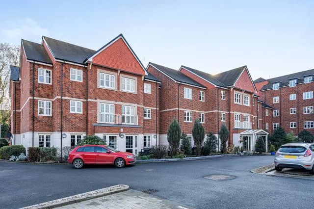 2 bed flat for sale, St. Lukes Road, Maidenhead, SL6