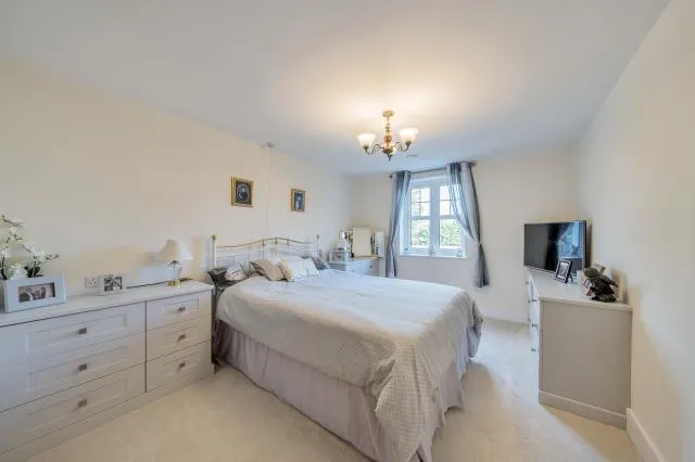 St. Lukes Road, Maidenhead, SL6, photo 8
