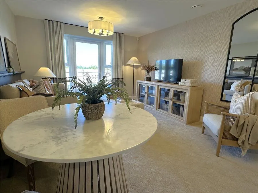 Pacific Drive, Eastbourne, BN23, photo 2