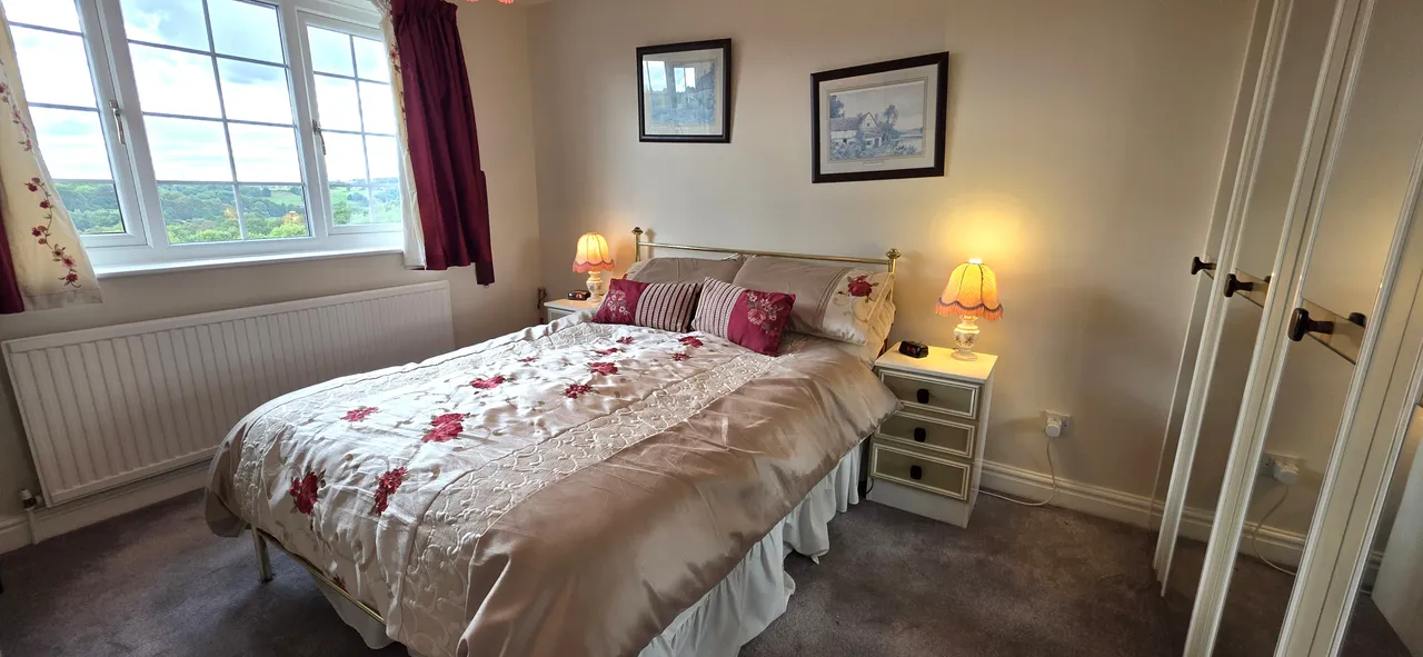 Raeburn Drive, Marple Bridge, SK6, photo 11