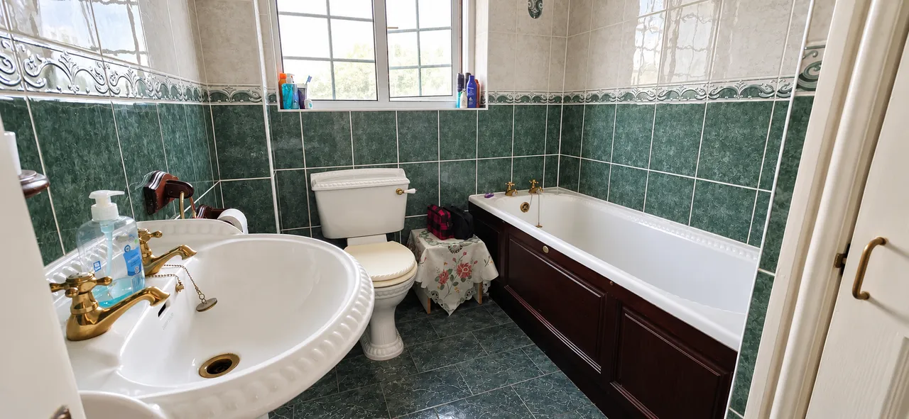 Raeburn Drive, Marple Bridge, SK6, photo 15