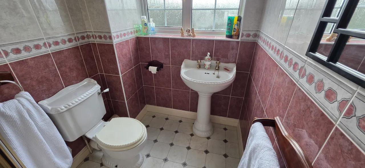 Raeburn Drive, Marple Bridge, SK6, photo 10