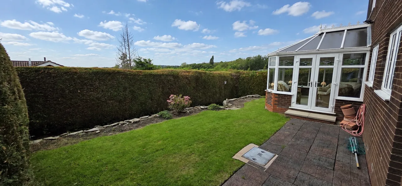 Raeburn Drive, Marple Bridge, SK6, photo 2