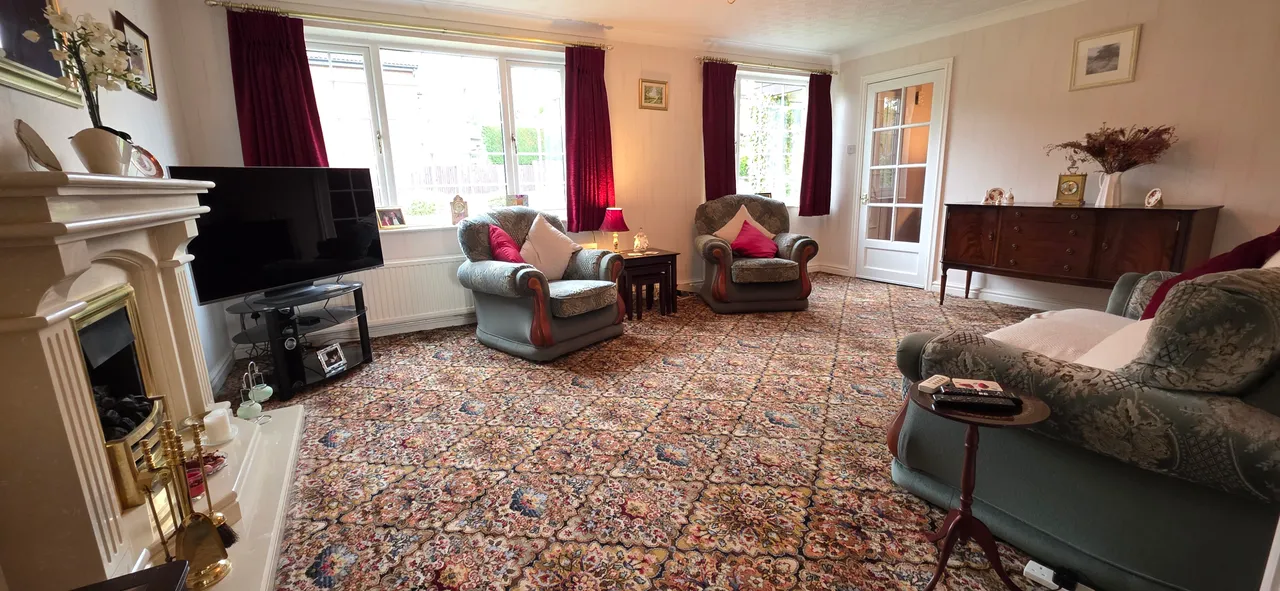 Raeburn Drive, Marple Bridge, SK6, photo 9