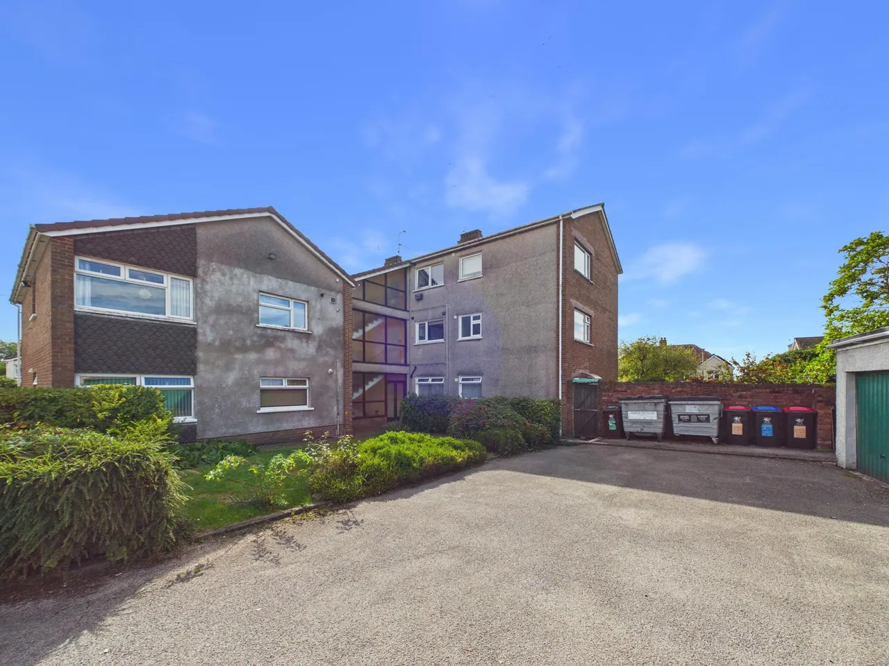 2 bed flat for sale, Heol Lewis, Rhiwbina, CF14