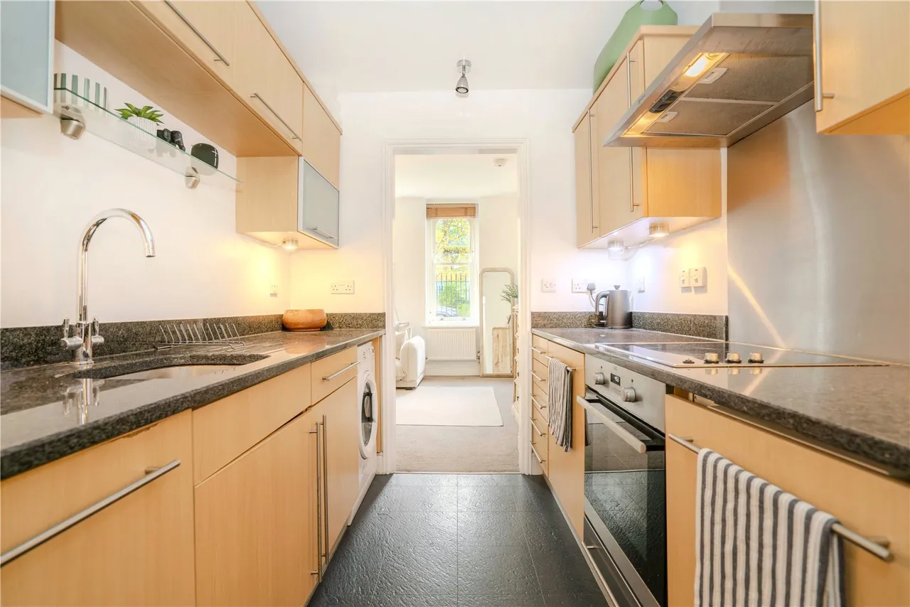 North Road, Richmond, TW9, photo 3