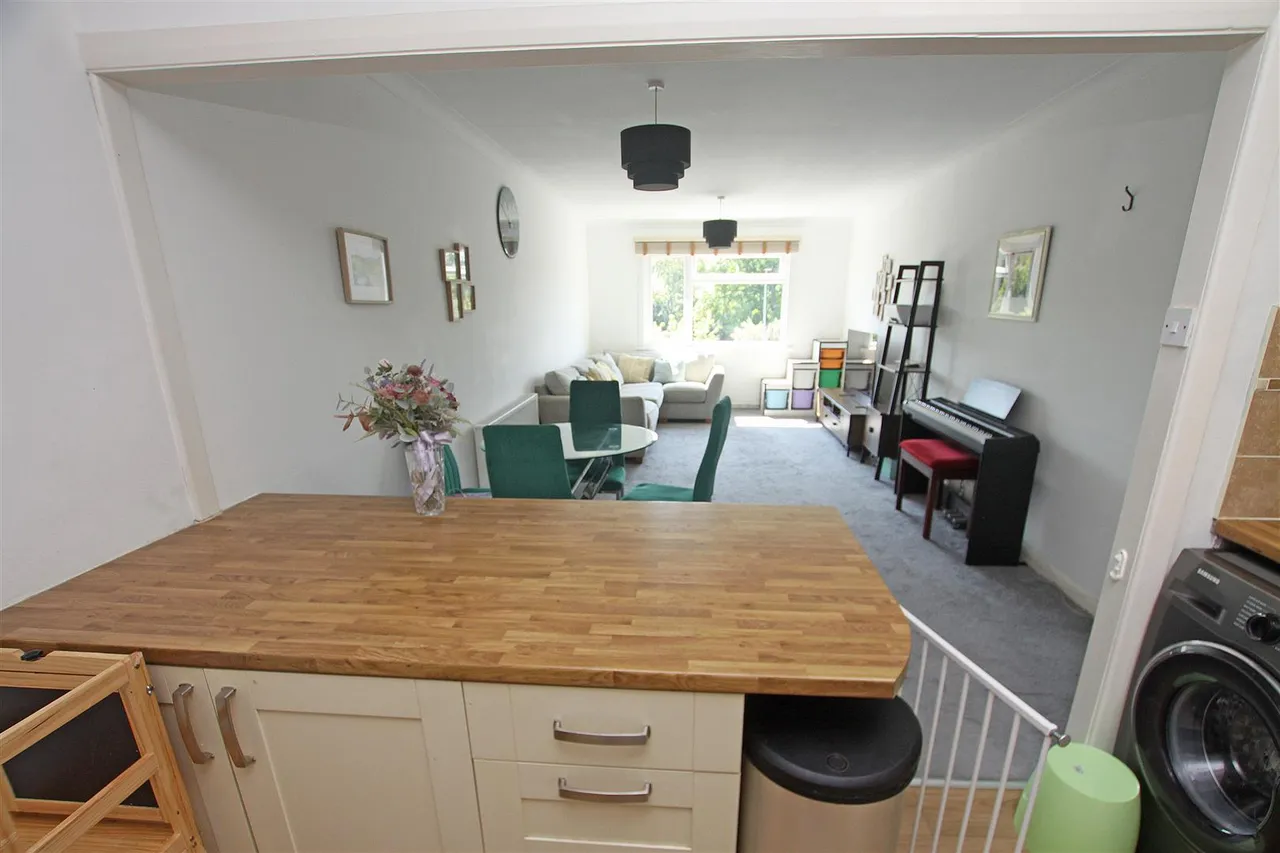 Dean Park Road, Bournemouth, photo 4