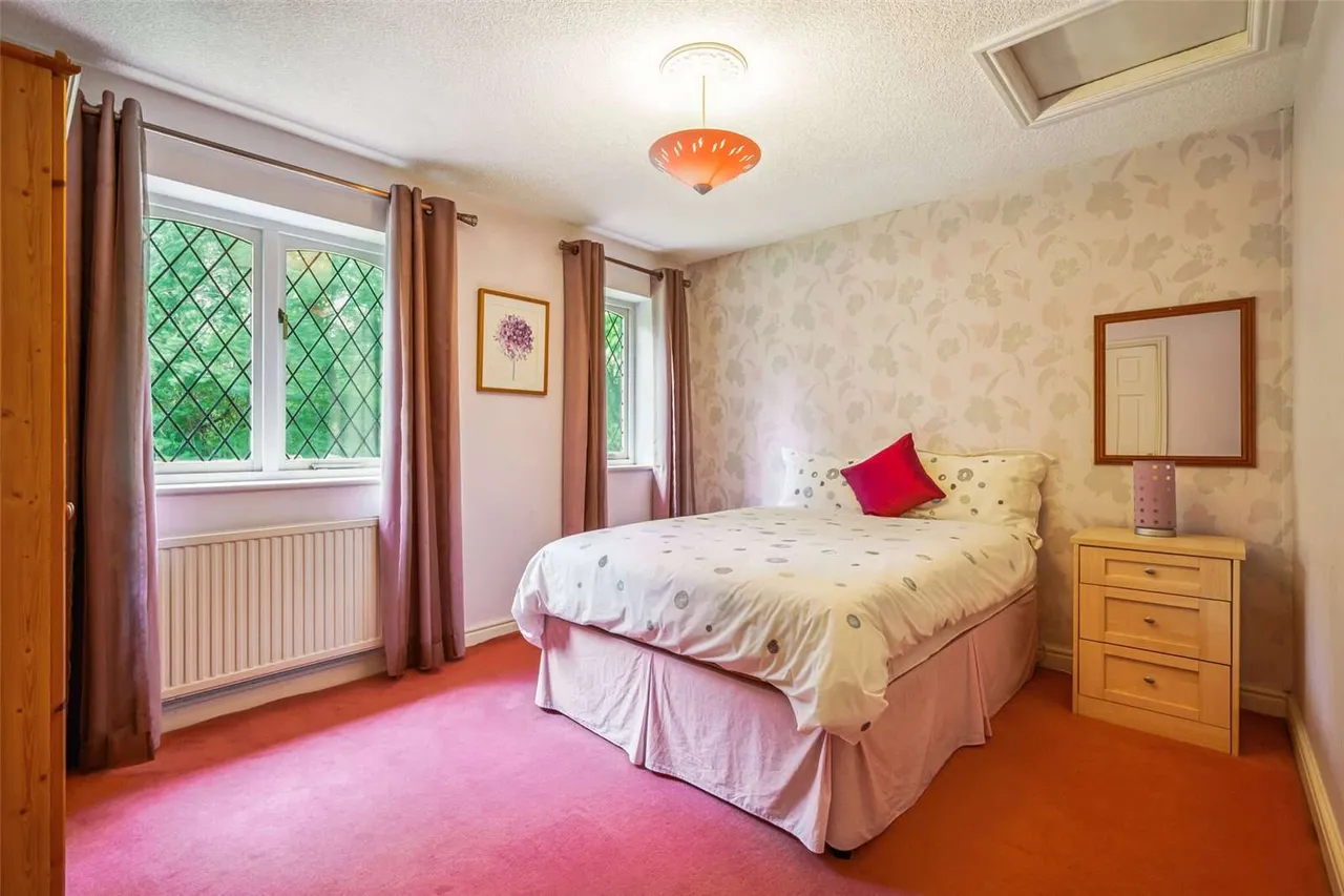 Chester Road, Sutton Weaver, WA7, photo 11