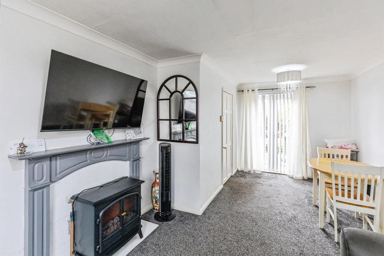 Haynes Road, Kettering, photo 5