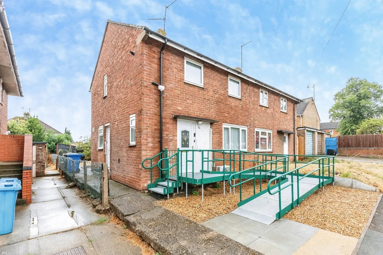 Haynes Road, Kettering, photo 11