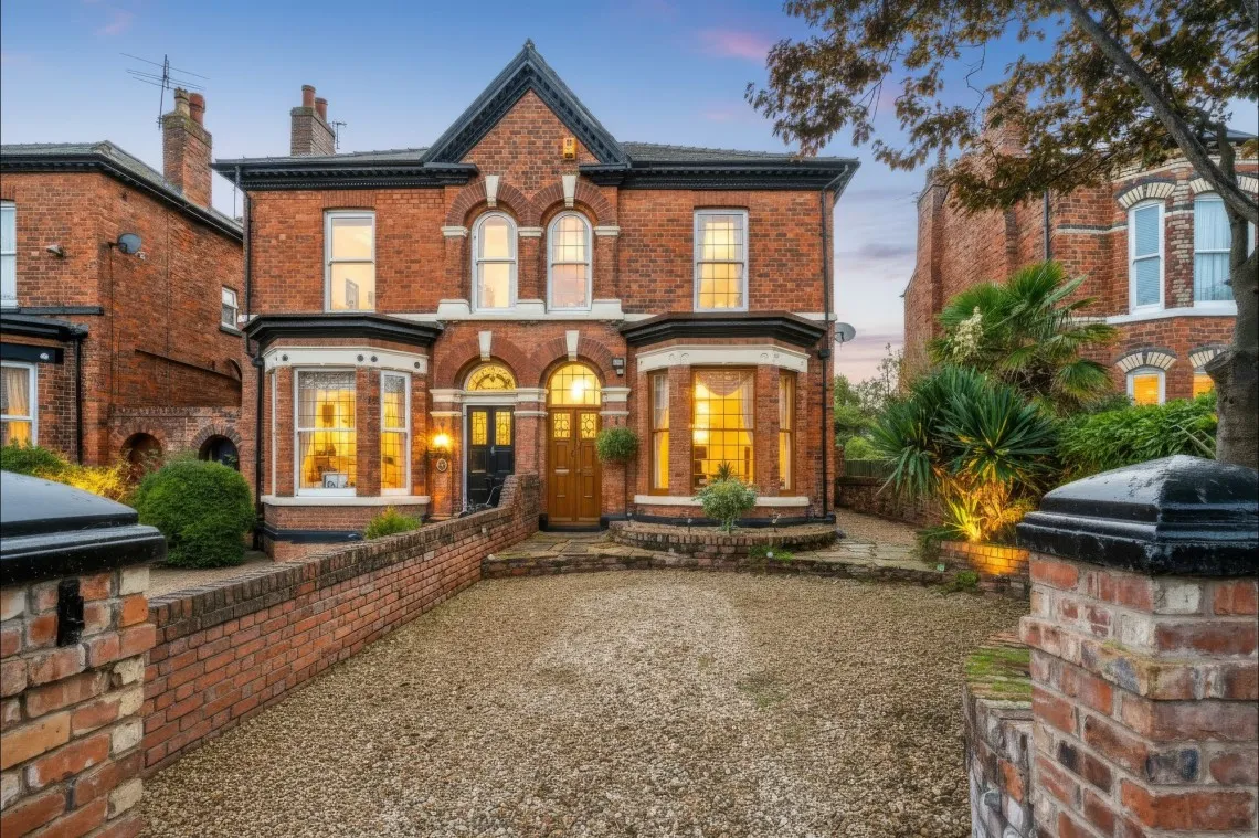 4 bed house for sale, Hampton Road, Southport, PR8