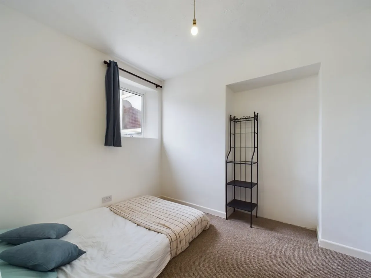Woodland Terrace, Greenbank, PL4, photo 6