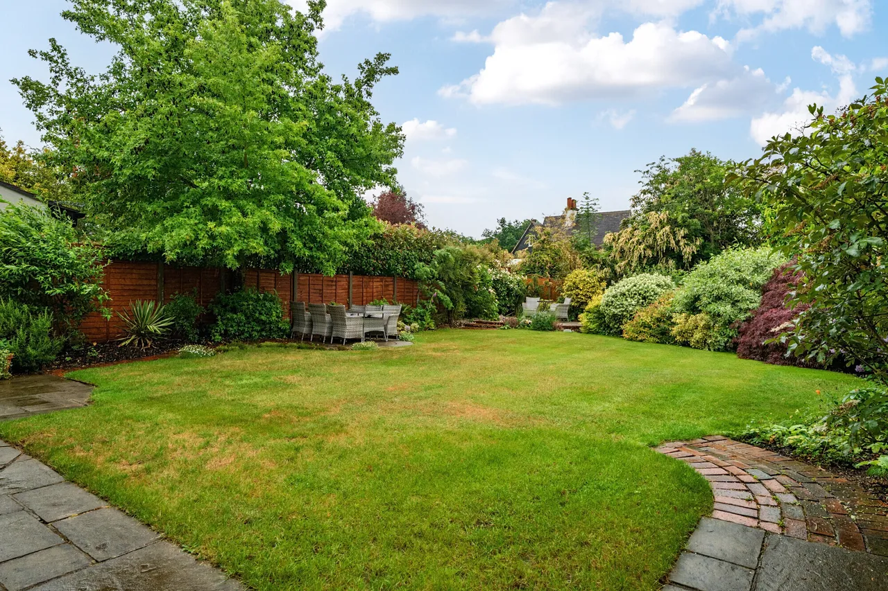 Latchmoor Way, Gerrards Cross, SL9, photo 3