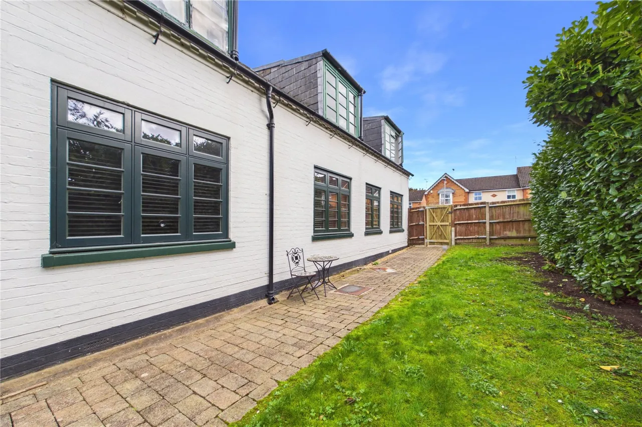 Trenthams Close, Purley on Thames, RG8, photo 11