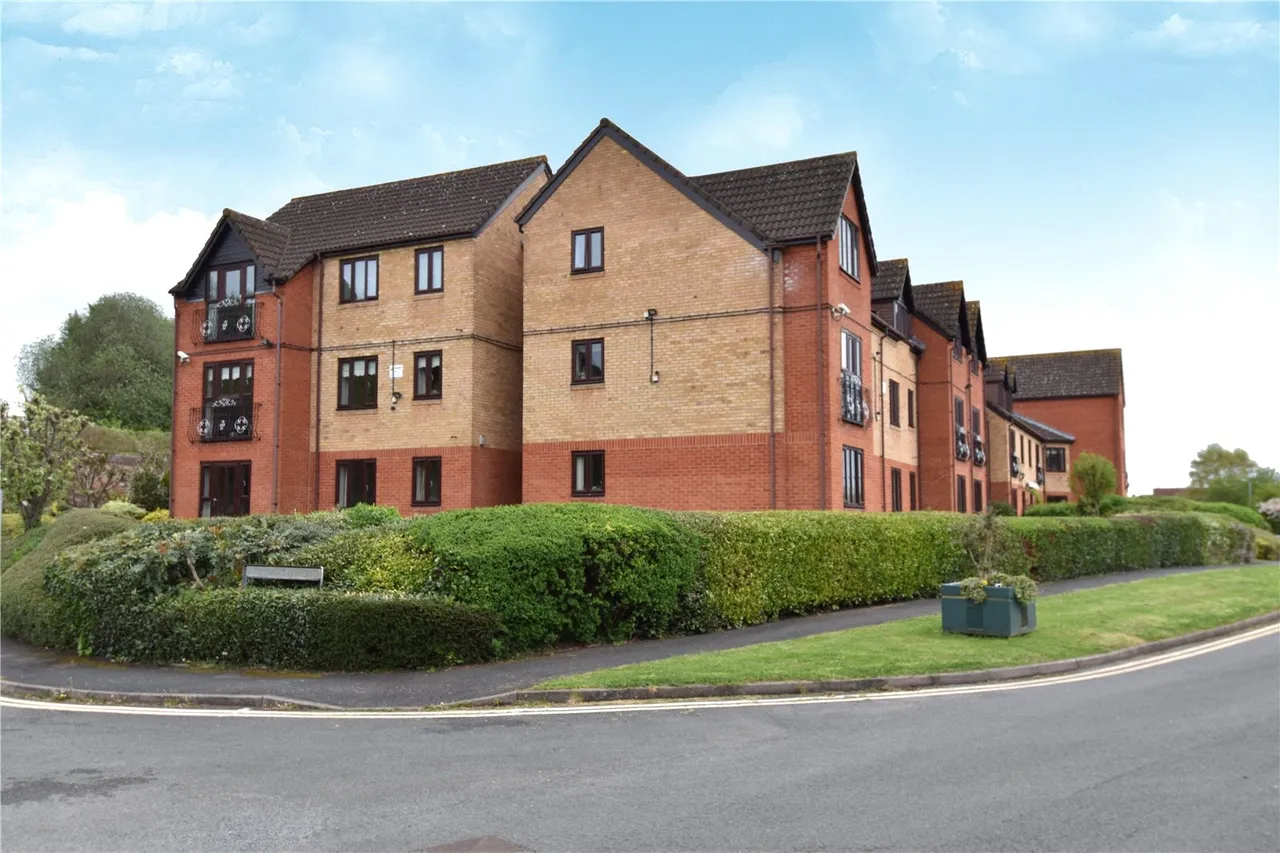 2 bed flat for sale — Kingfisher Court, Woodfield Road, Droitwich, Worcestershire, WR9 8UU