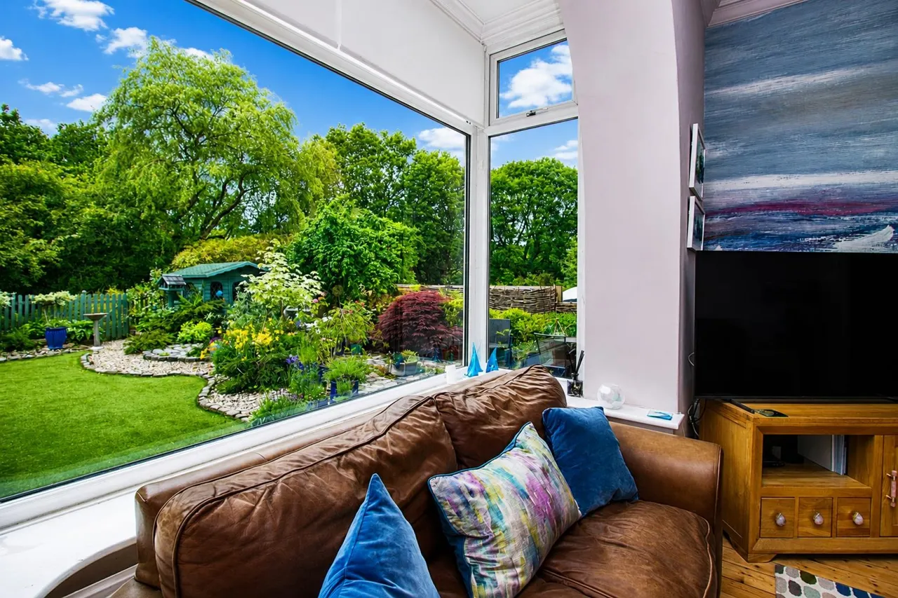 Earnsdale Avenue, Sunnyhurst, photo 9