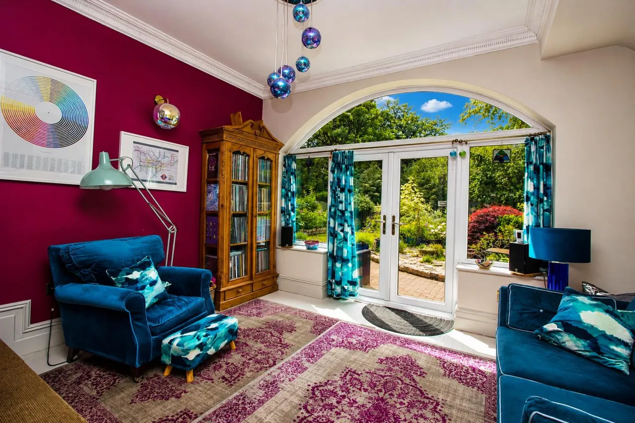 Earnsdale Avenue, Sunnyhurst, photo 5