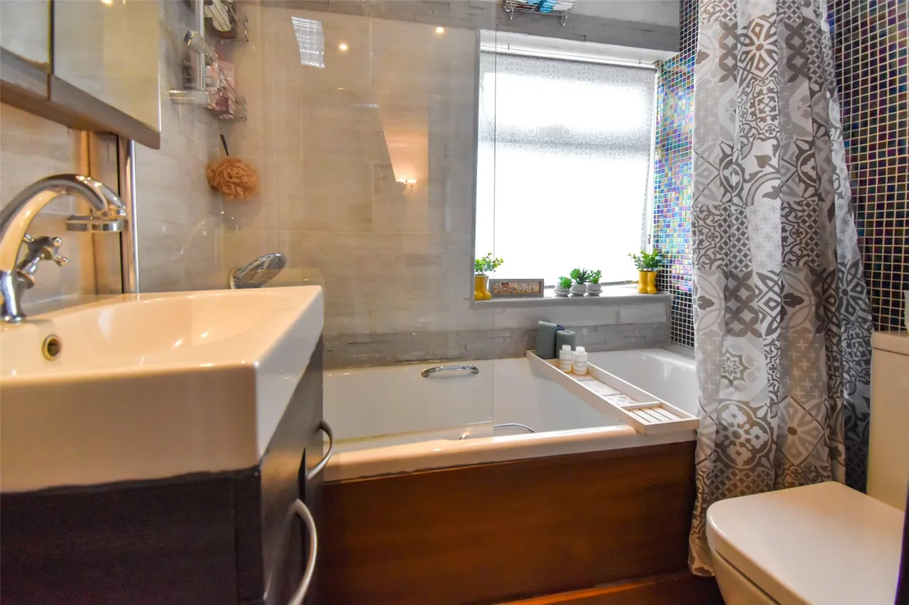 Queens Road, Aldershot, Hampshire, GU11 3LA, photo 7