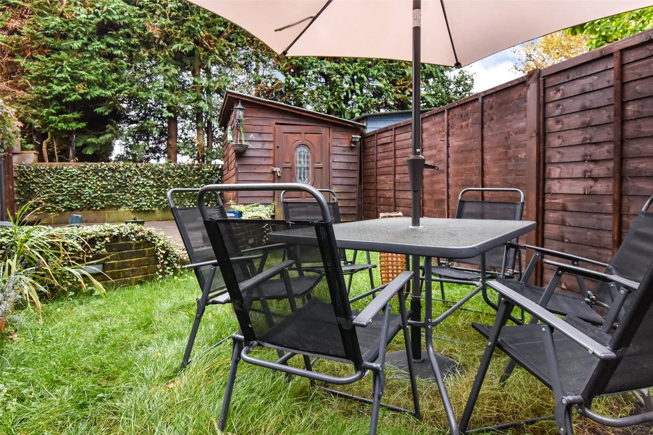 Queens Road, Aldershot, Hampshire, GU11 3LA, photo 2