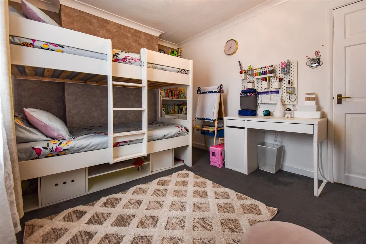 Queens Road, Aldershot, Hampshire, GU11 3LA, photo 9