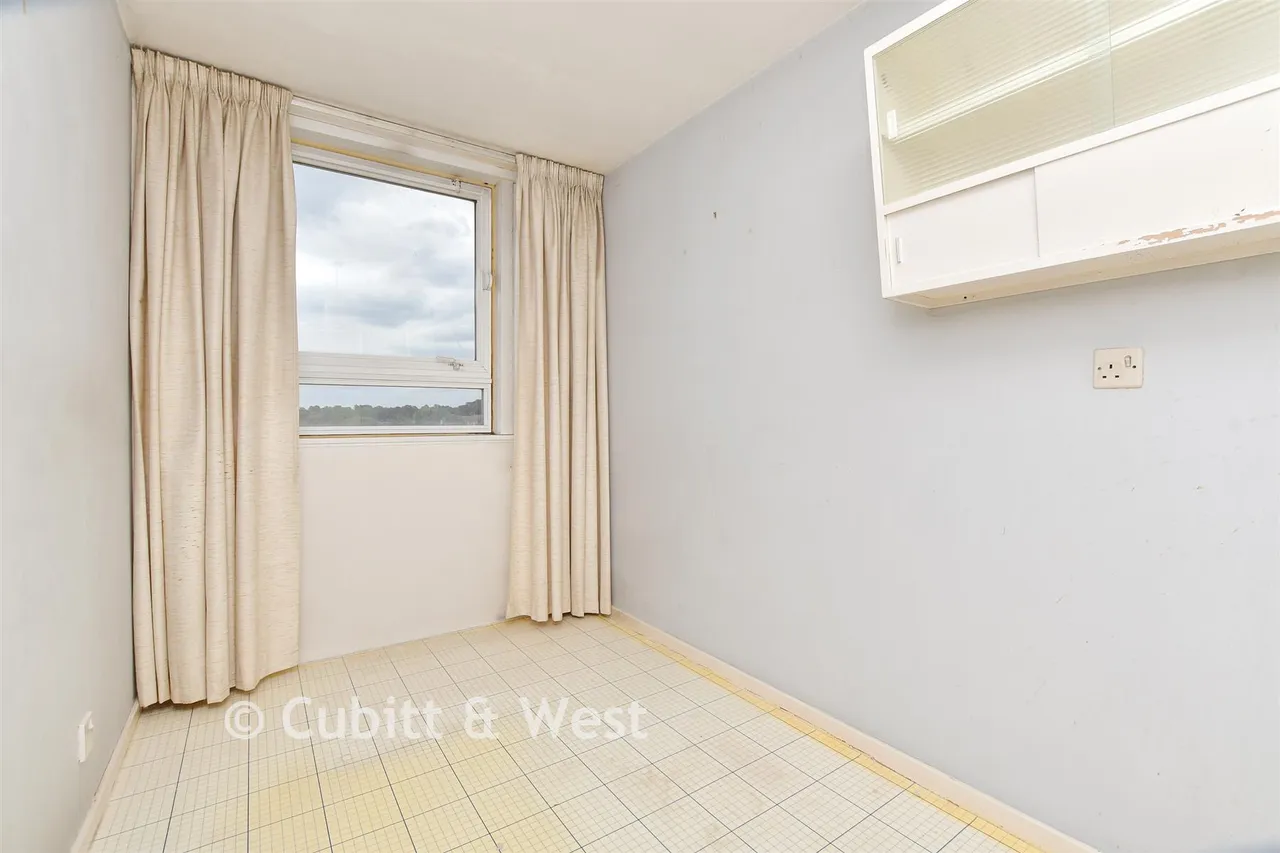Grange Vale, Sutton, SM2, photo 6
