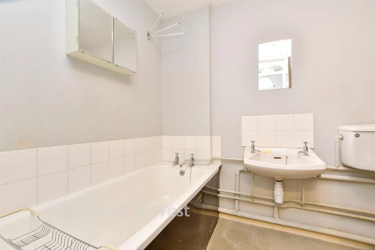 Grange Vale, Sutton, SM2, photo 10