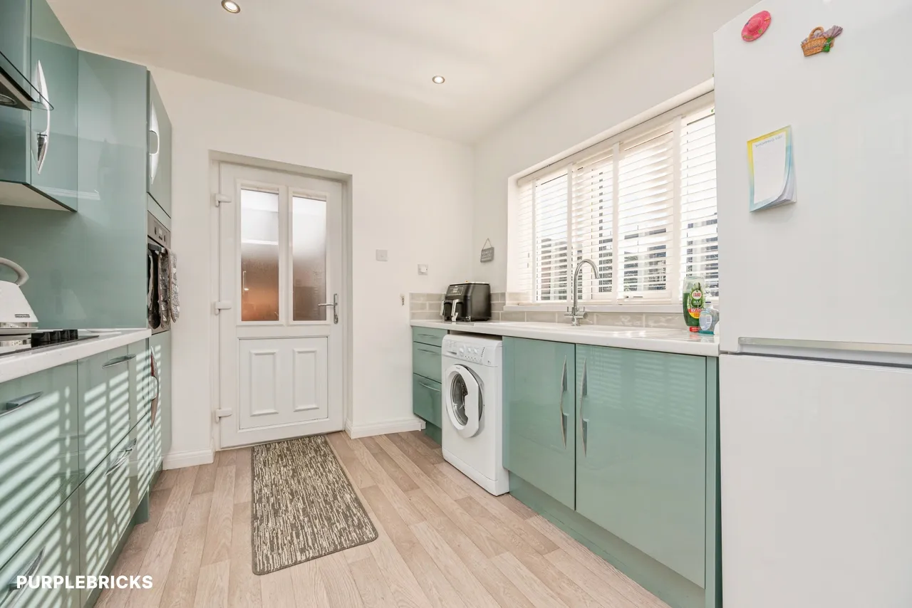 Burlish Close, Stourport-On-Severn, DY13, photo 22