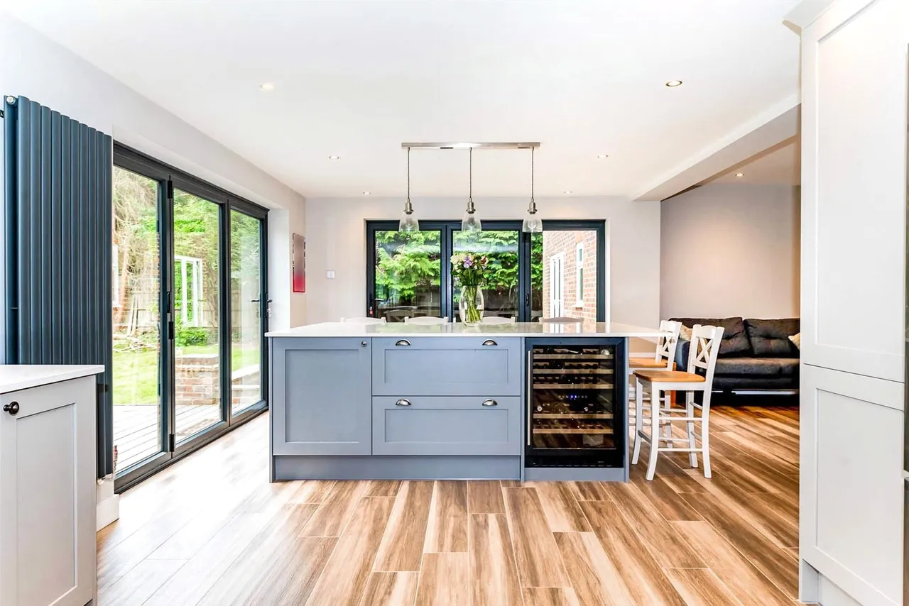 Avenue Road, Fleet, Hampshire, GU51 4NG, photo 4