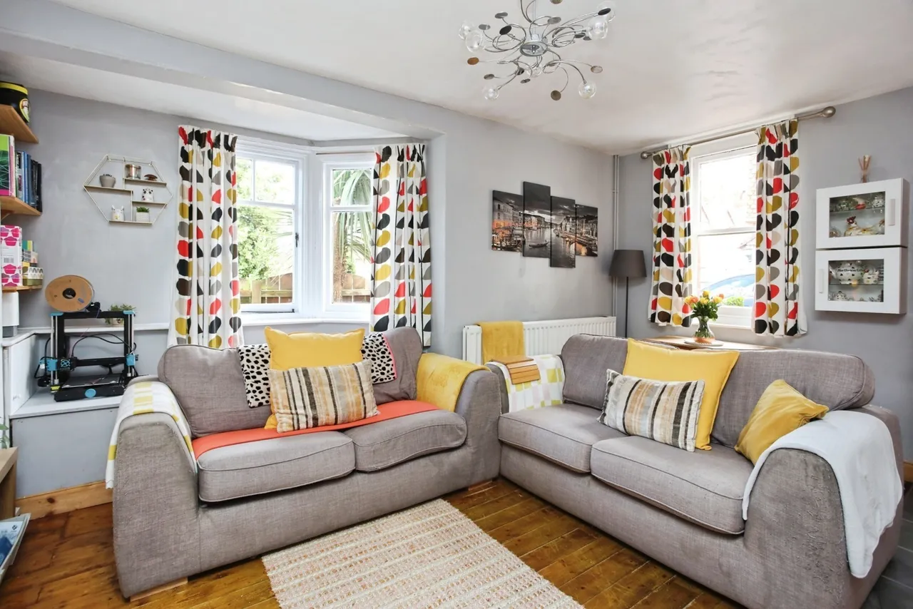 Western Avenue, Hawkhurst, TN18, photo 5