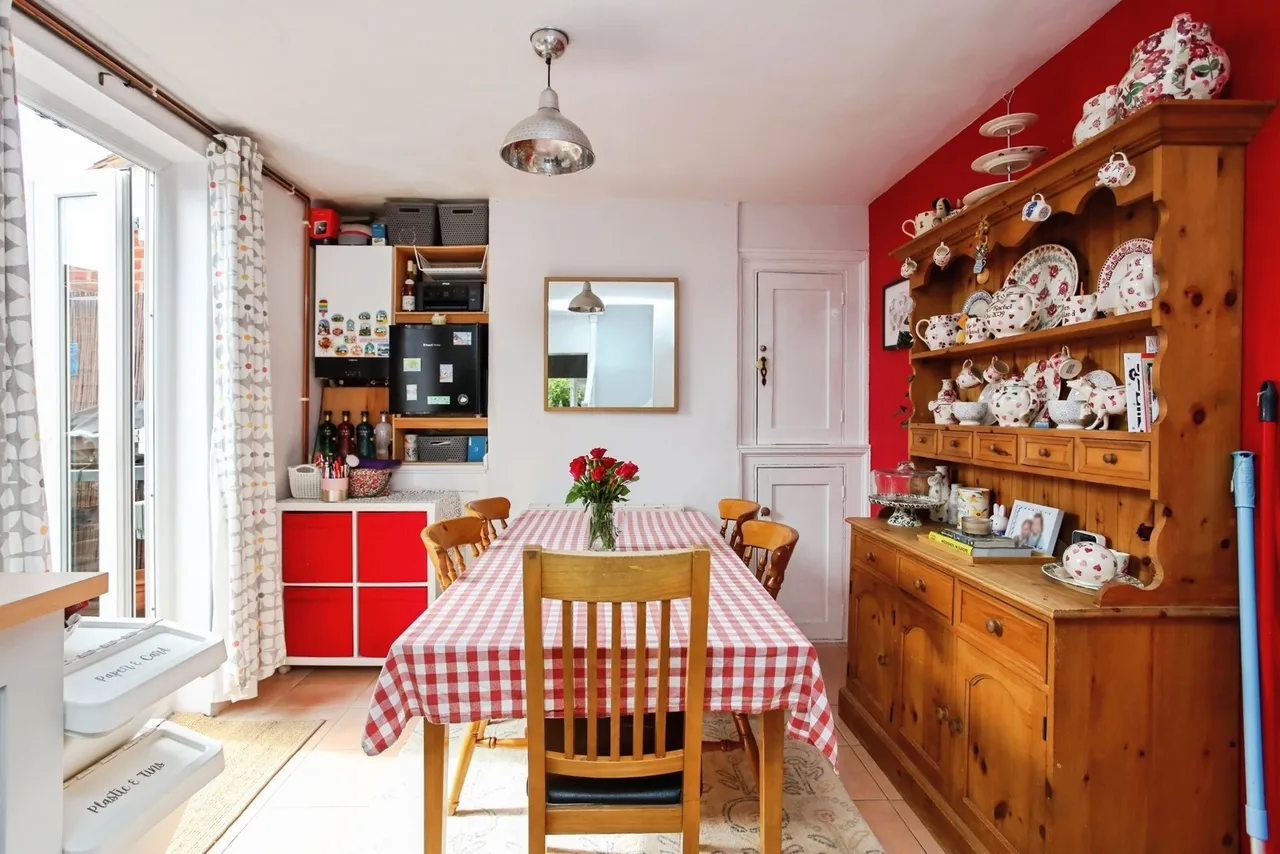 Western Avenue, Hawkhurst, TN18, photo 15