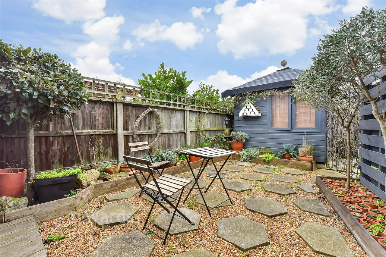 Summerfield Avenue, Whitstable, CT5, photo 16