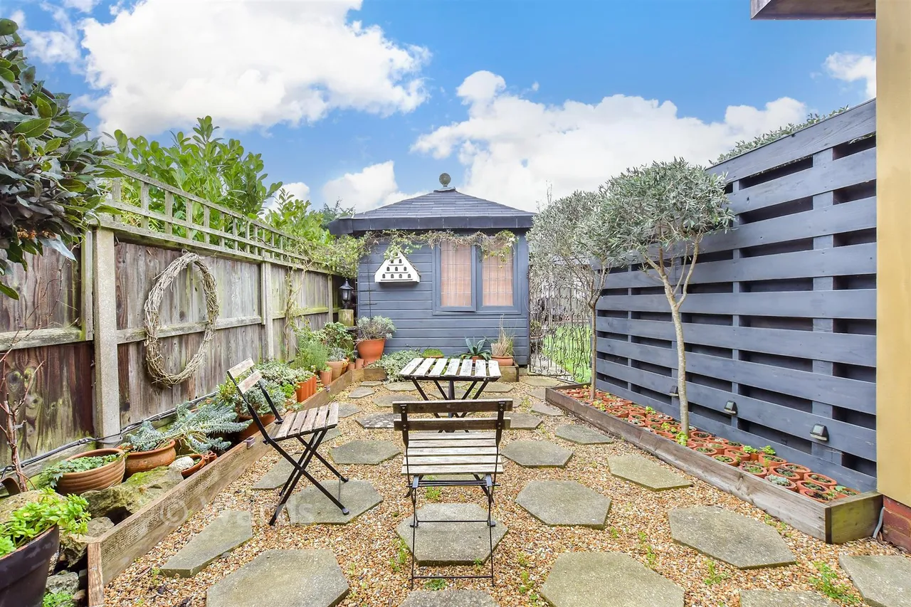 Summerfield Avenue, Whitstable, CT5, photo 21