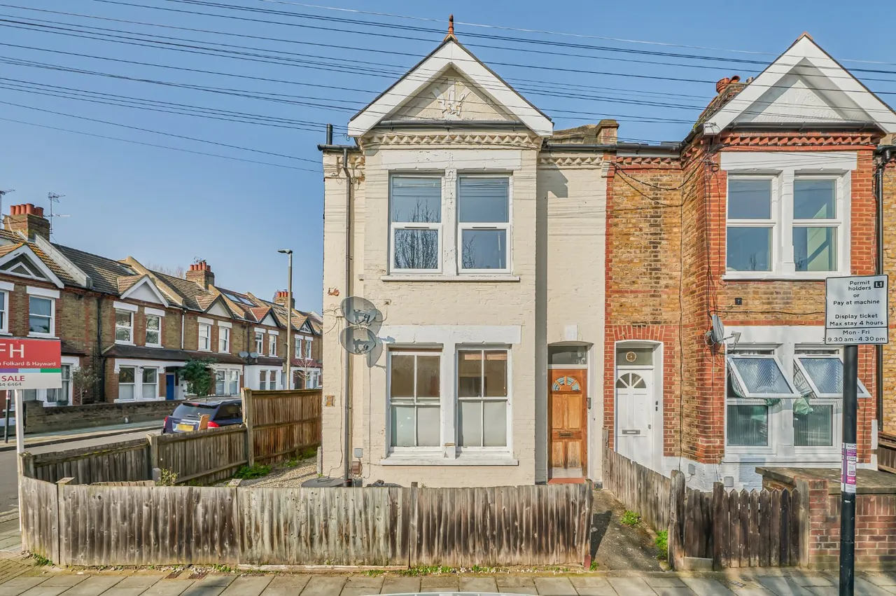 Lydden Grove, London, SW18, photo 3