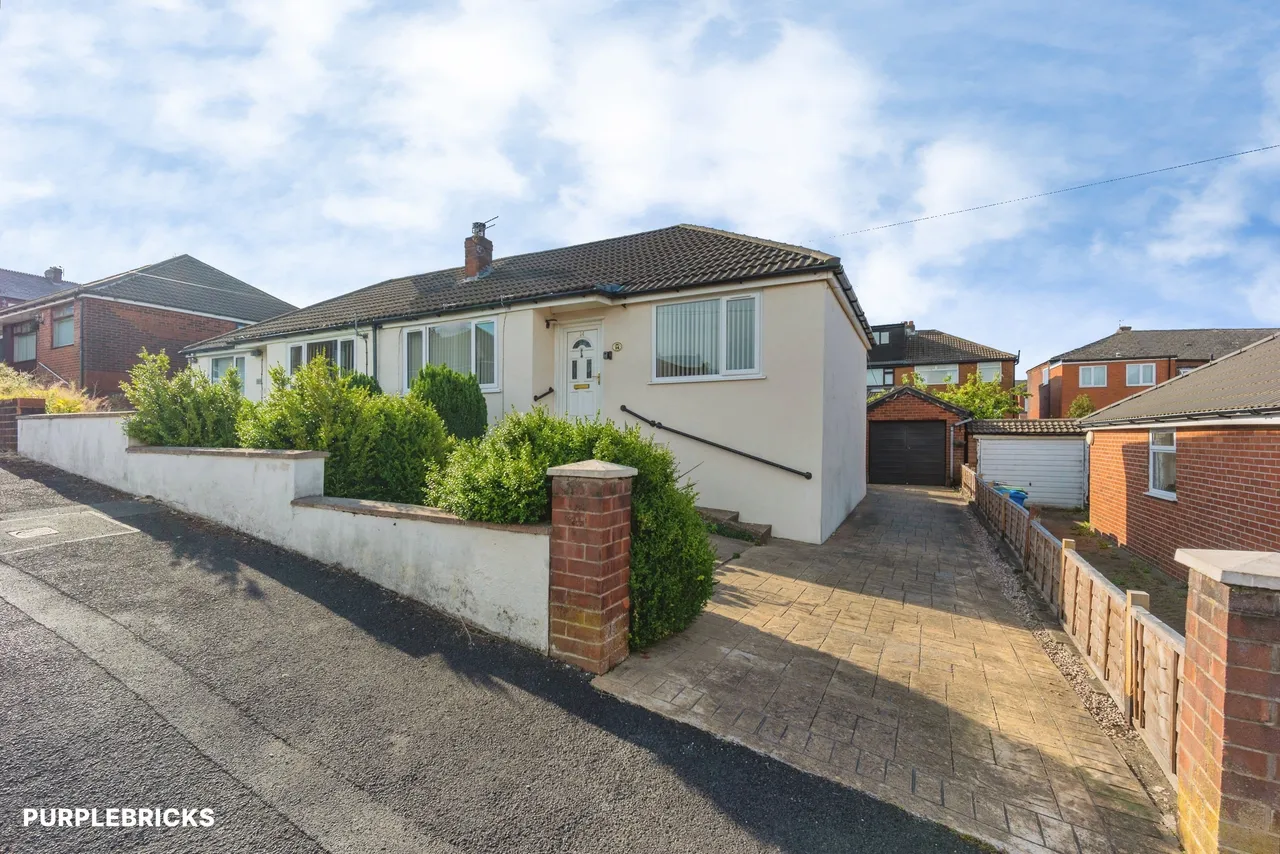 2 bed house for sale, Birkdale Avenue, Oldham, OL2