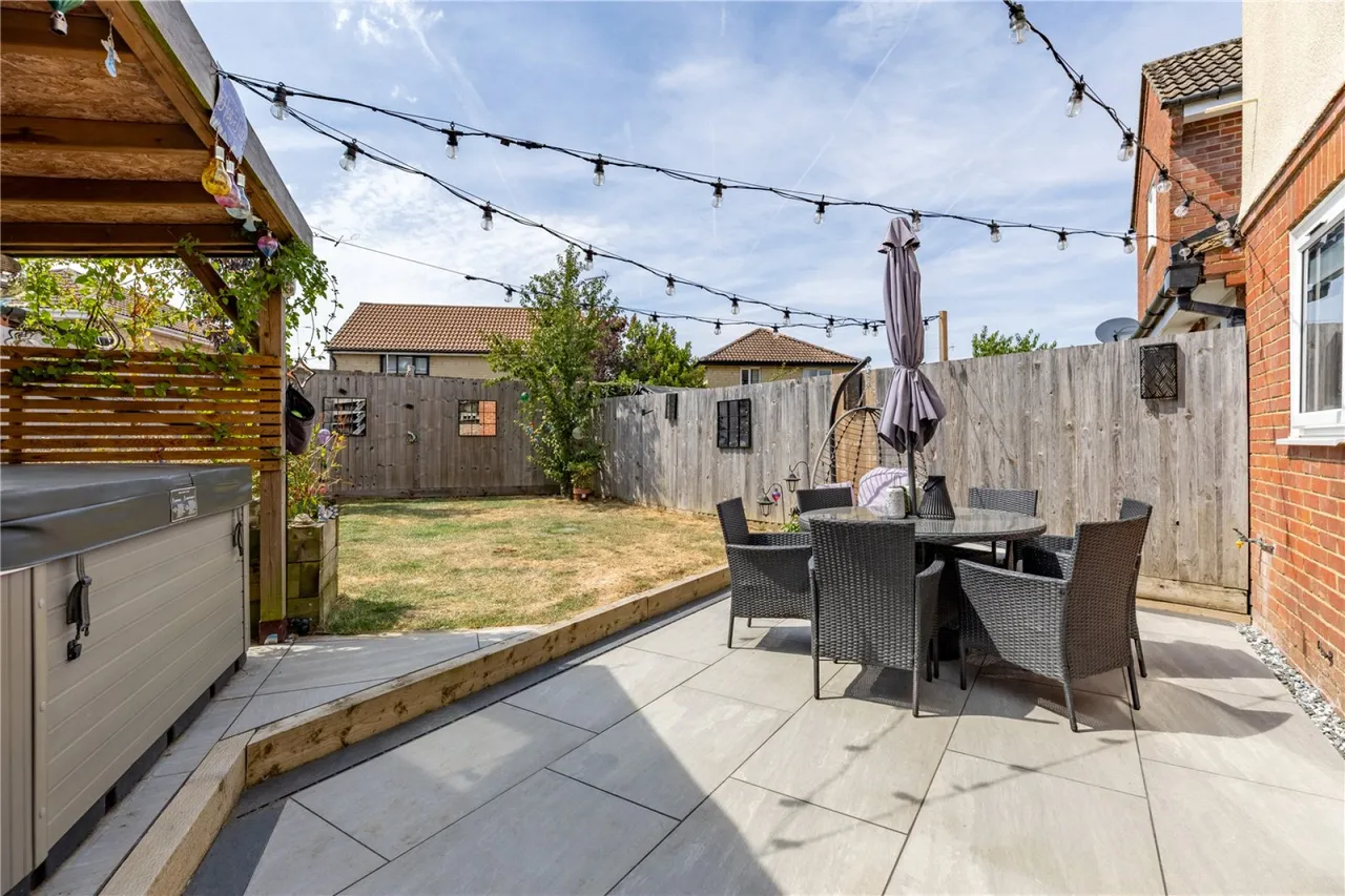 Partridge Way, Cirencester, GL7, photo 10