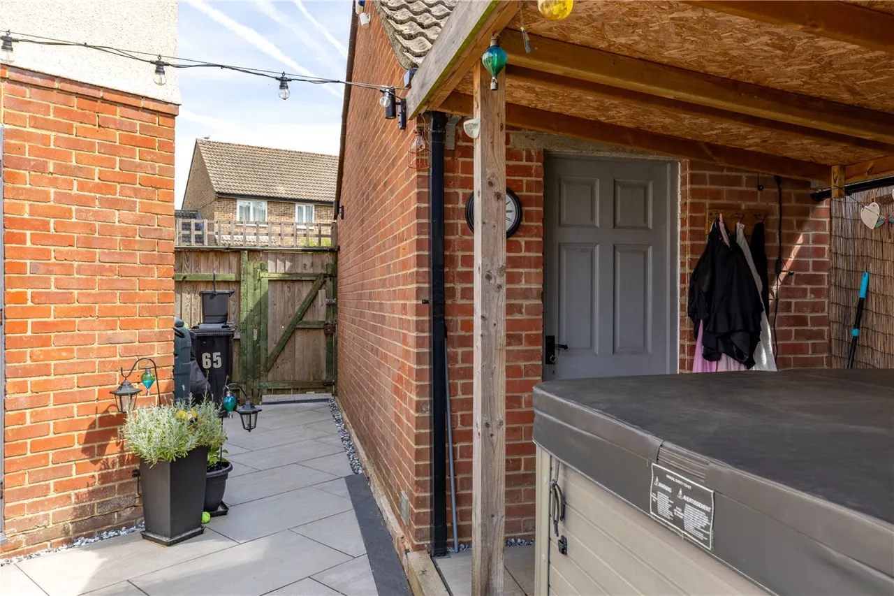 Partridge Way, Cirencester, GL7, photo 12