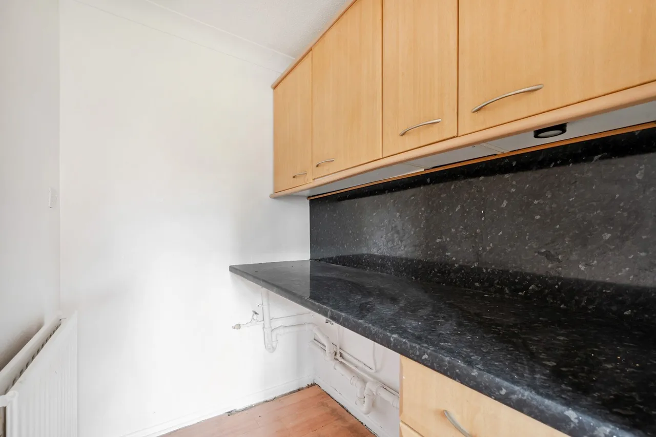 Wheatcroft Grove, Kent, ME8, photo 8