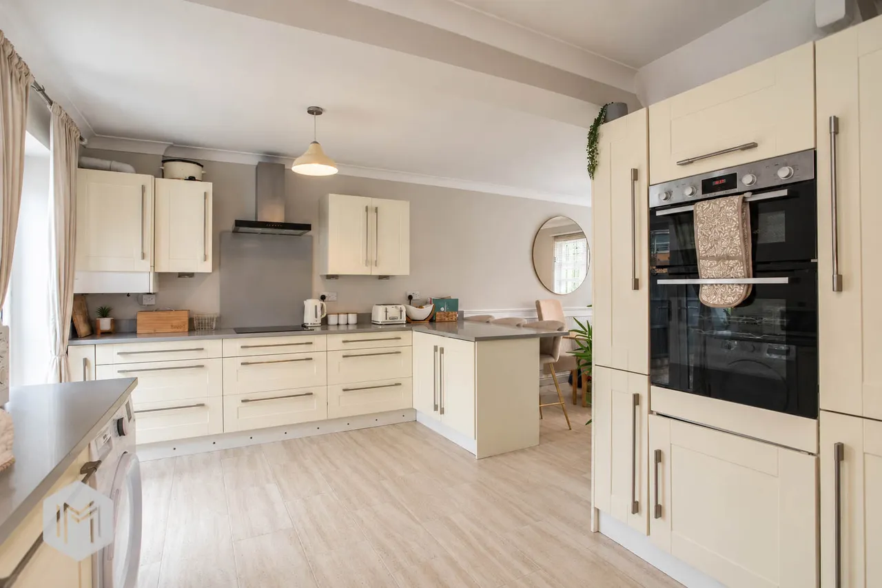 Sandling Drive, Golborne, Warrington, WA3 3WF, photo 11