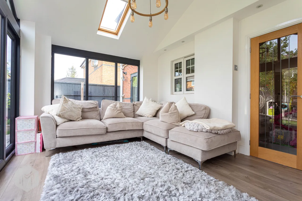 Sandling Drive, Golborne, Warrington, WA3 3WF, photo 8