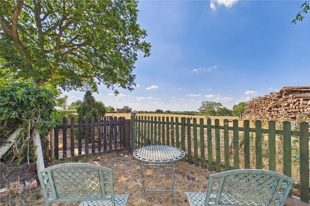 Baughurst Road, Baughurst, RG26, photo 12