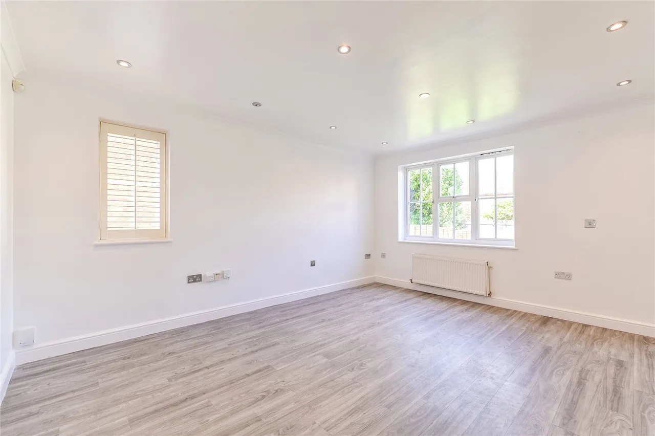 Morris Close, Boughton Monchelsea, ME17, photo 14