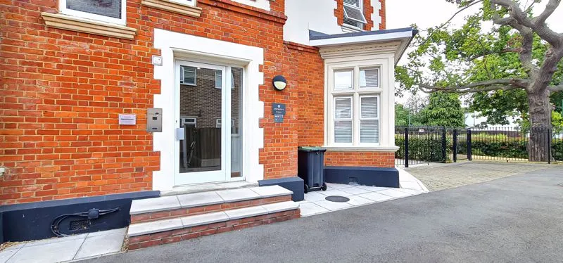 Imperial Avenue, Chalkwell, Essex, SS0 8FL, photo 25