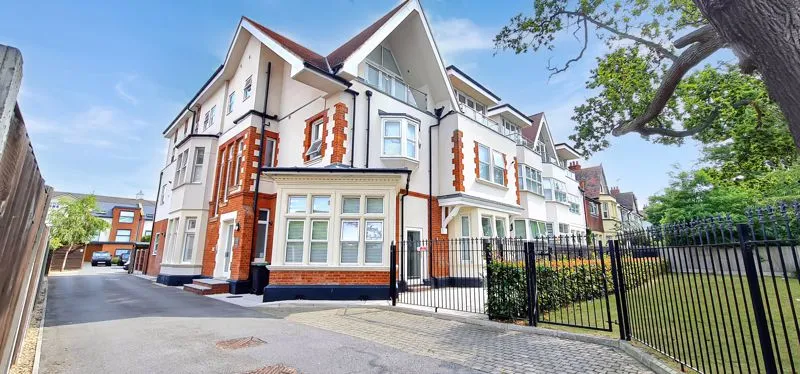 2 bed flat for sale — Imperial Avenue, Chalkwell, Essex, SS0 8FL