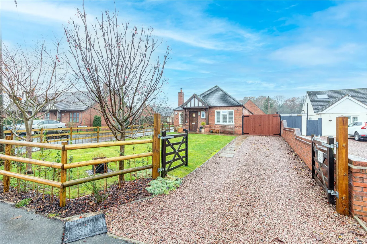 Cockshot Lane, Dormston, Worcester, Worcestershire, WR7 4LB, photo 19
