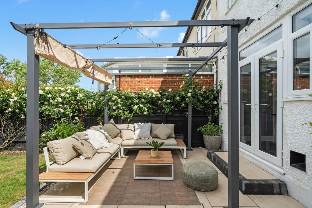 Fairford Gardens, Worcester Park KT4 7BJ, photo 21