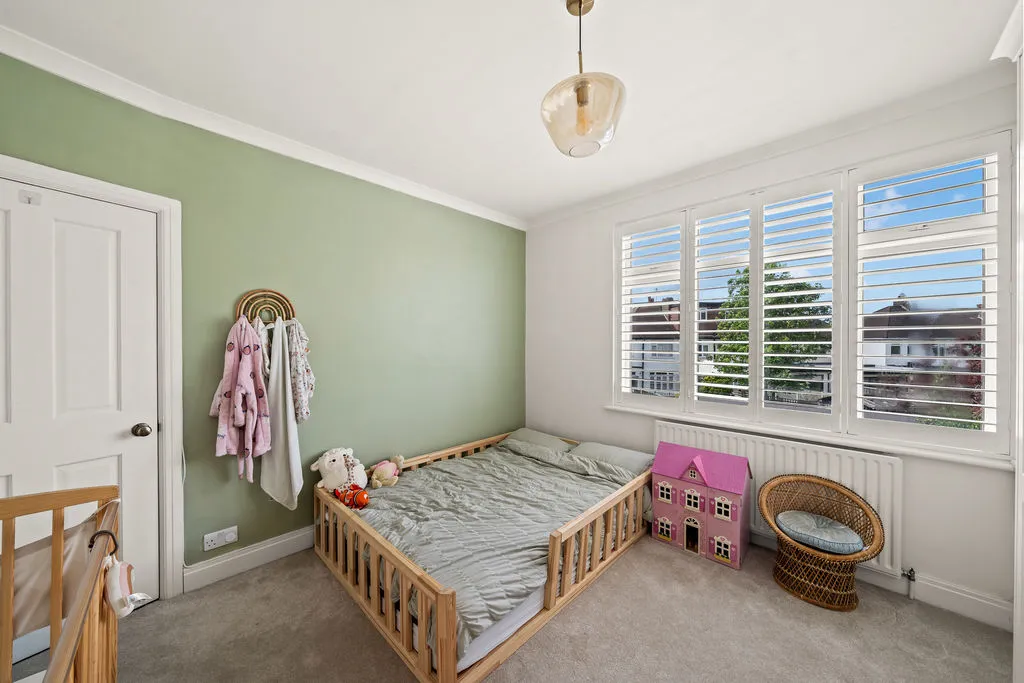 Fairford Gardens, Worcester Park KT4 7BJ, photo 18