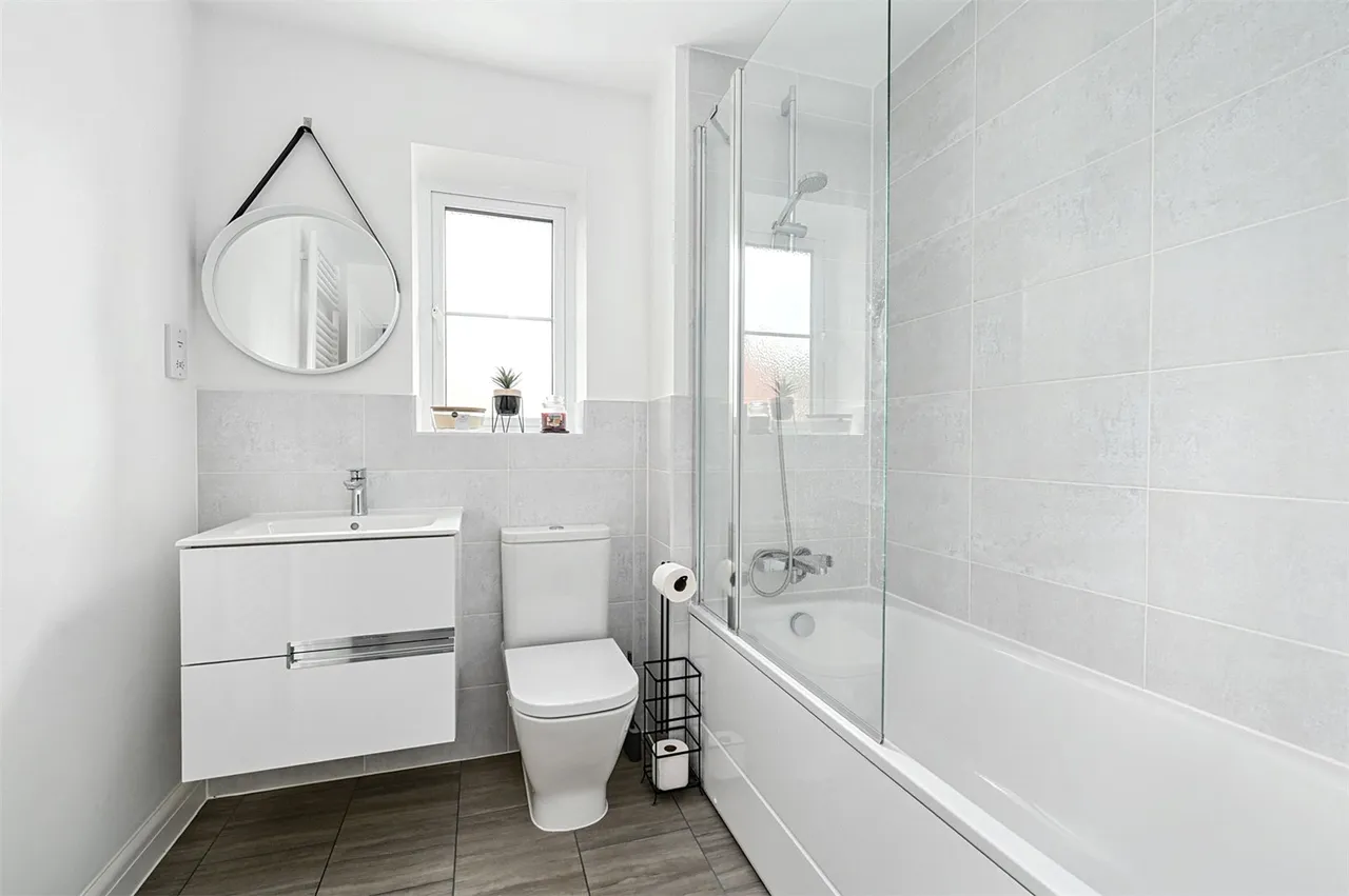 Colyer Way, Ash, Guildford, Surrey, GU12 6GE, photo 11