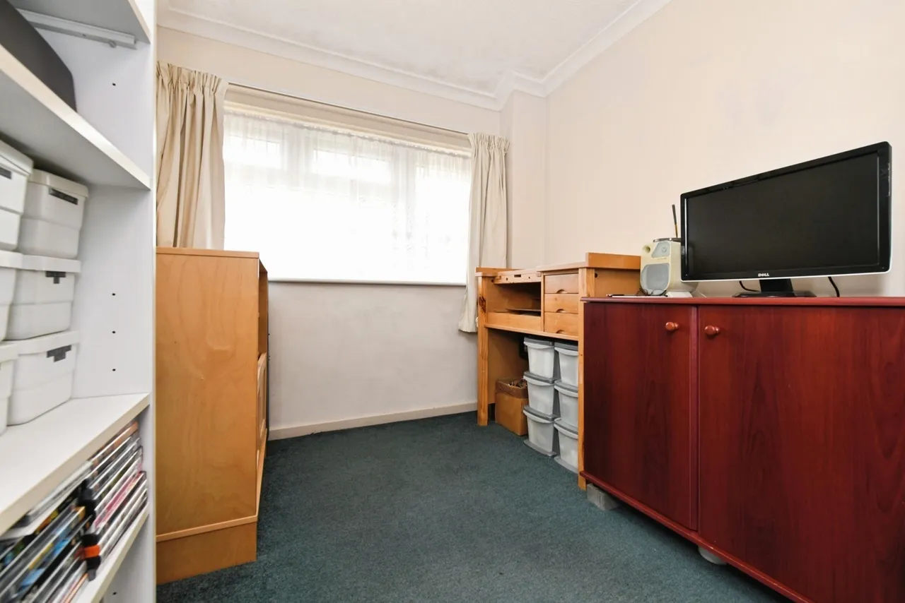 Markhams Chase, Basildon, Essex, SS15, photo 17