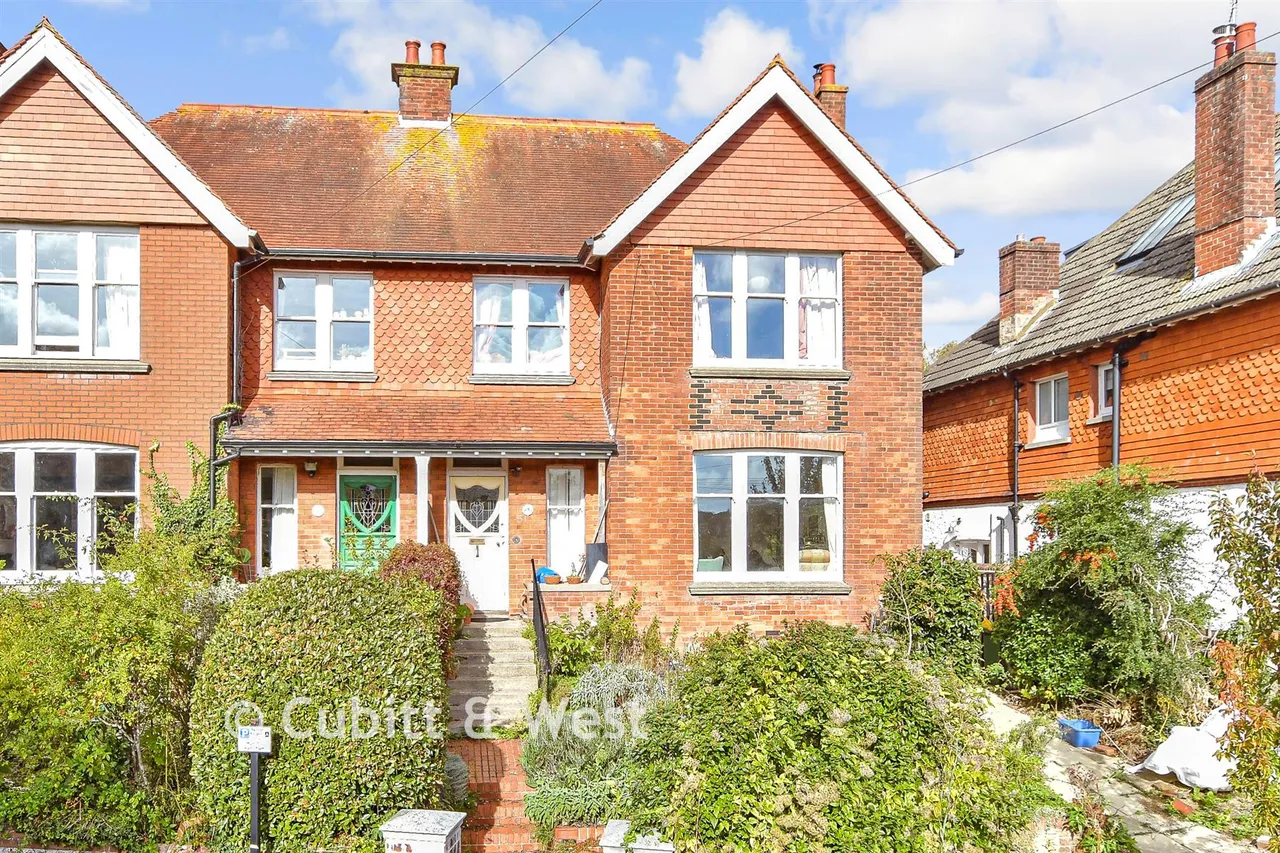 4 bed house for sale, The Avenue, Lewes, BN7