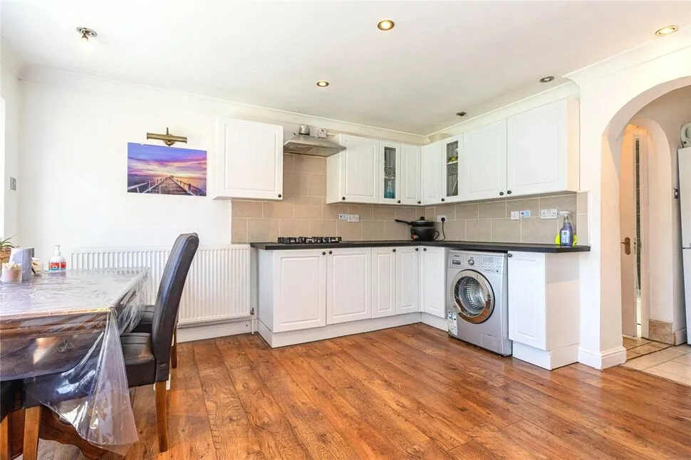 Church Rise, Chessington, KT9, photo 4